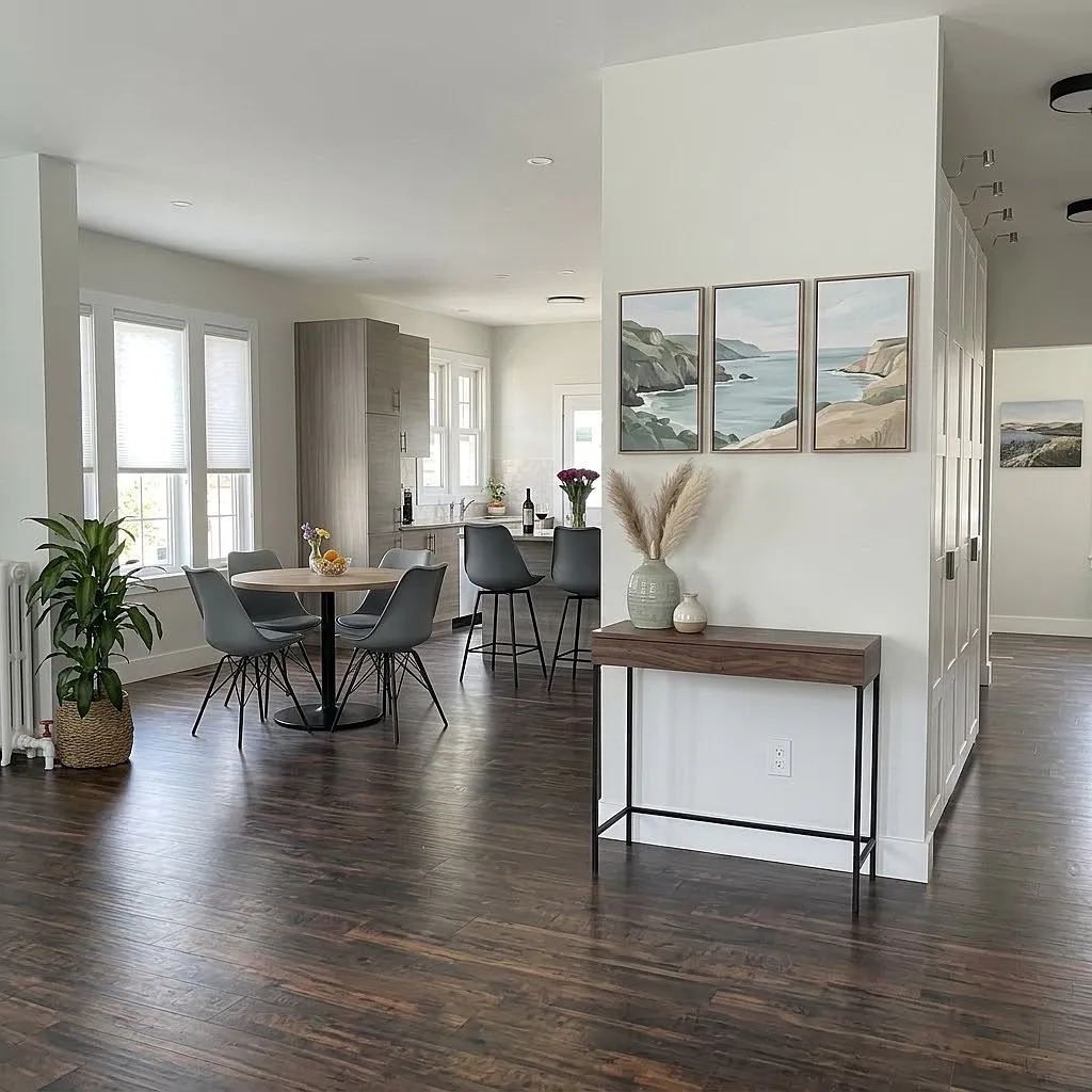 3 bed, 1100 sqft, $2,495 — Photo 1