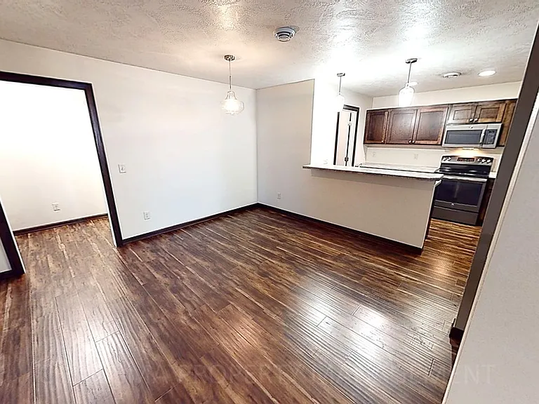 Parkside Townhomes — Photo 12