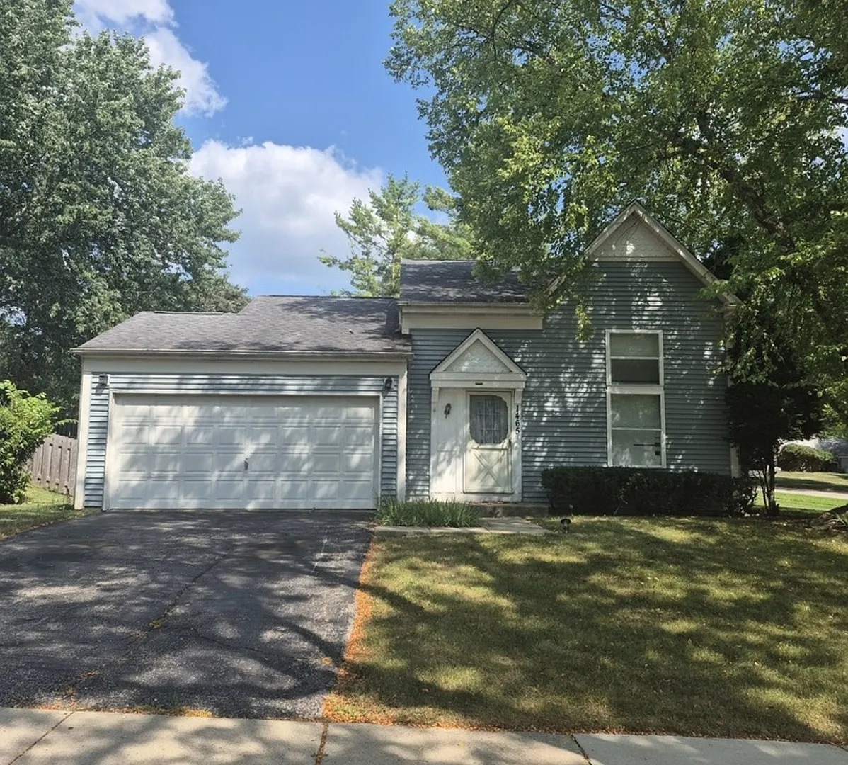 1465 Riverwood Dr photo 1