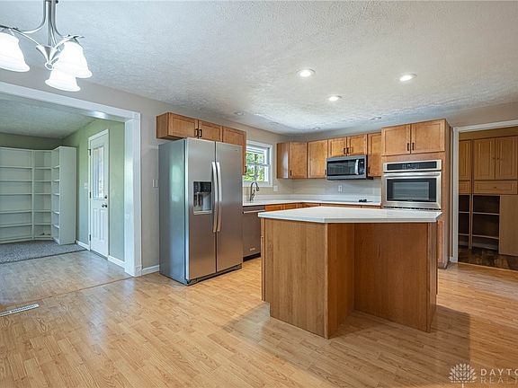 5th image of 2233 Cherry Oak Dr
