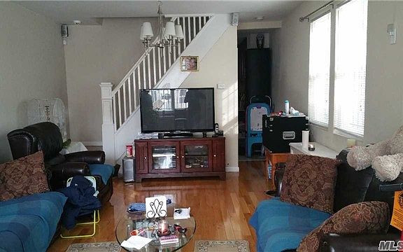 2nd image of 11525 149th St