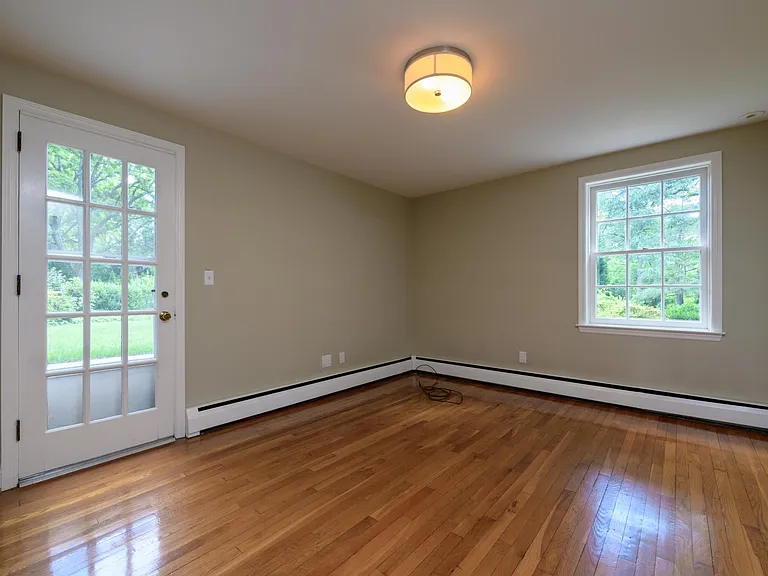 100 Pine Tree Rd — Photo 7