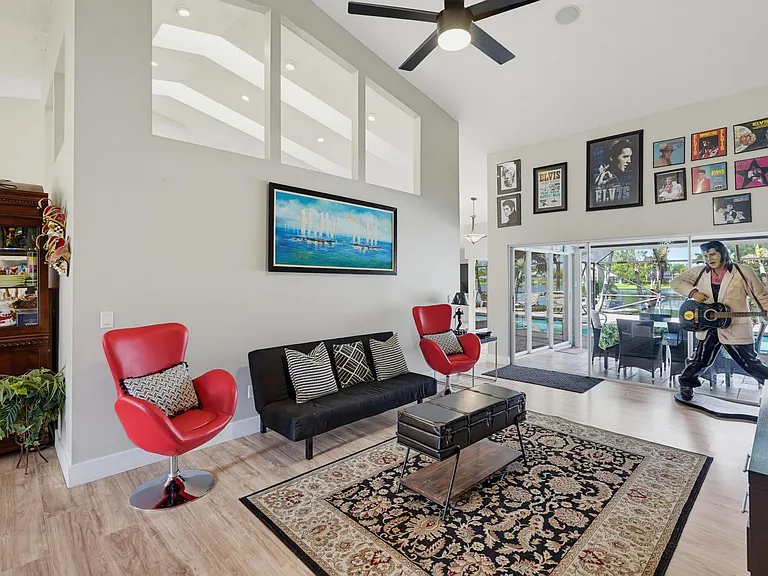 1619 Wiltshire Village Dr — Photo 11