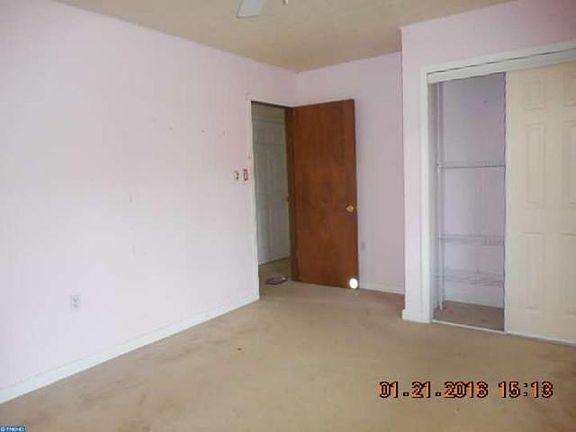 5th image of 13 Birdsfoot Dr