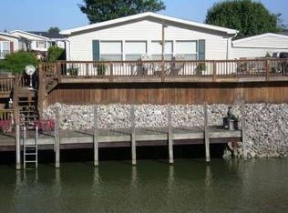 1640 N Harbor Crossing Rd, Marblehead, OH 43440