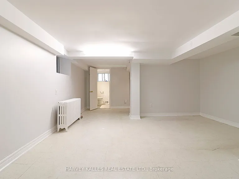 156 Gillard Ave #BASEMENT — Photo 13