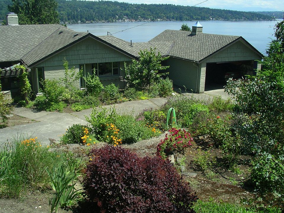 Private Drive and Garden