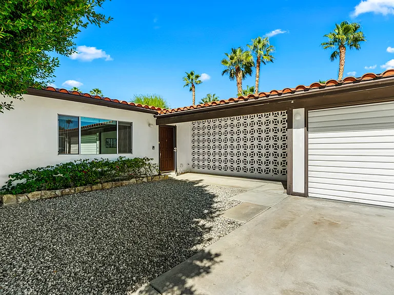 1184 E Pajaro Rd — Photo 37