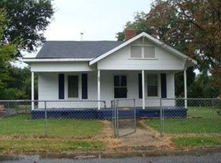 605 Robbins St, Lexington, NC 27292