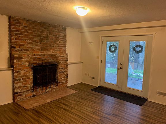 4th image of 14237 NE 82nd Ct