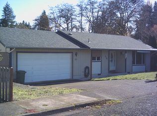 270 S M St, Cottage Grove, OR 97424