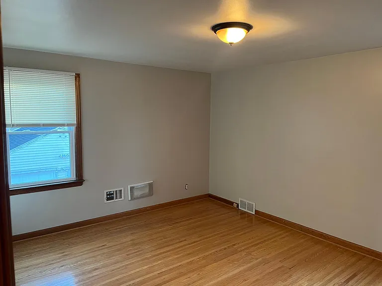 321 Crosby Ave #UPPER — Photo 10