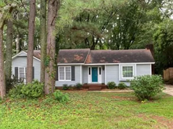 104 Melanie Ln, Cary, NC 27511