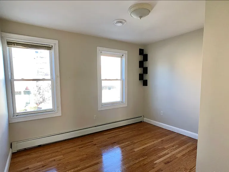 180 Heath St #2 — Photo 6