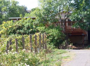 905 Valley Dr, Vista, CA 92084
