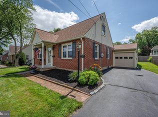 26 Highland Dr, Telford, PA 18969