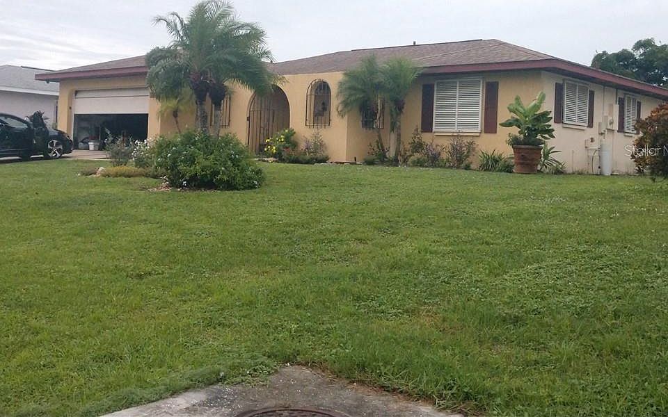 1st image of 1379 Cambridge Dr