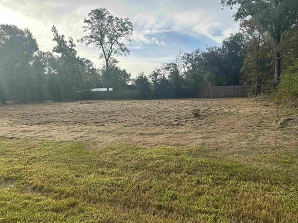 Alvin St, Orange, TX 77632