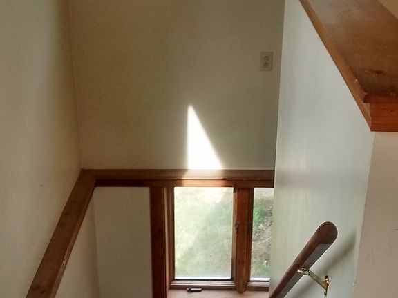 Stairway to entryway