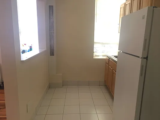 Rented by Lang Realty LLC | media 17