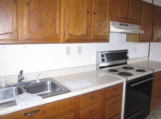 1004 N Scott St, New Carlisle, OH 45344