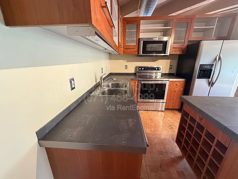 1420 NW Lovejoy St #414 — Photo 3