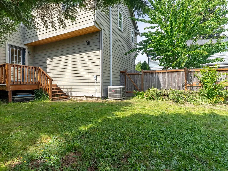 19728 Filbert Dr — Photo 22