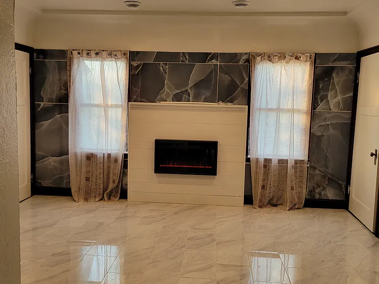 435A W Auer Ave — Photo 12