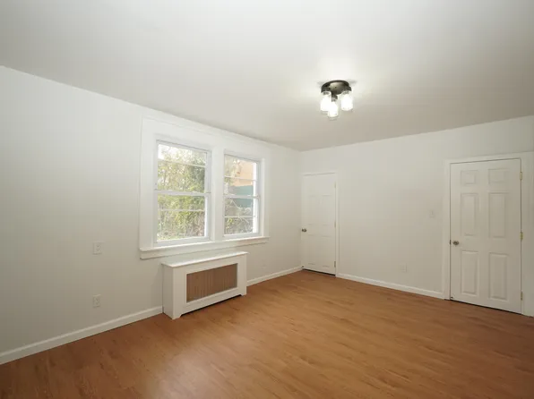 118 Winham Avenue image 9 of 13