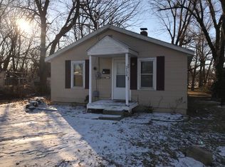 2134 W Webster St, Springfield, MO 65802