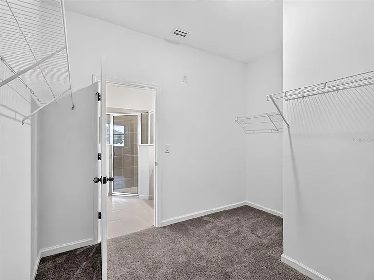 2027 Firethorn Loop — Photo 32