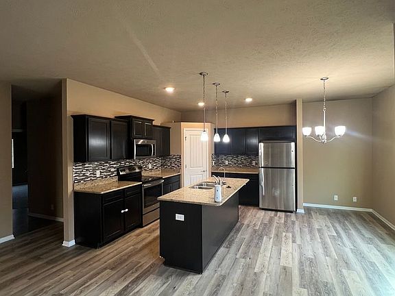 3rd image of 14051 Wood Valley Dr