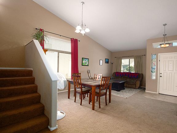 3rd image of 1528 W San Tan Hills Dr