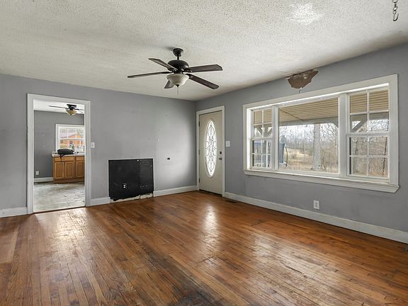 3rd image of 91 Dean Rd