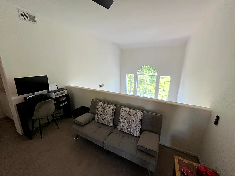 1888 Matin Cir — Photo 41