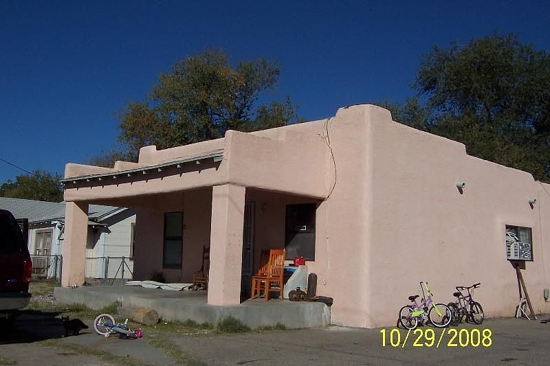 2nd image of 807 W Albuquerque St