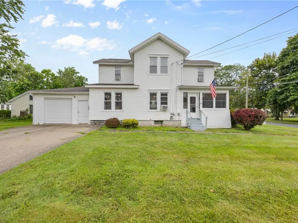 19 Troy St, Seneca Falls, NY 13148