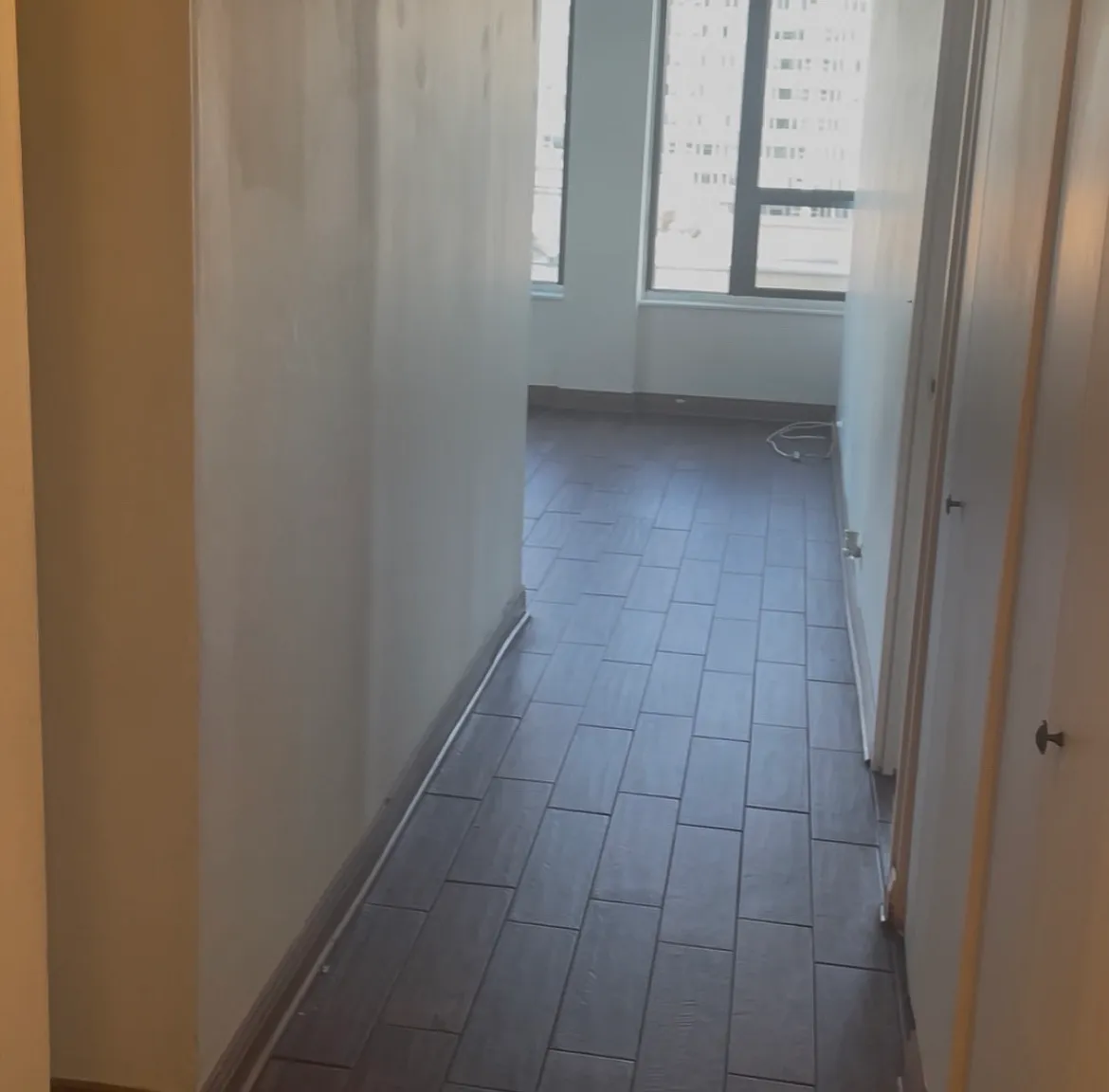 5100 N Marine Dr — Photo 1