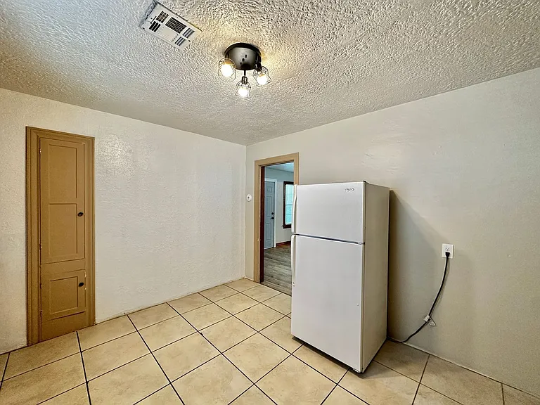 1506 NW Arlington Ave — Photo 12