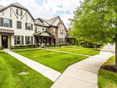 1733 Old Drakes Creek Rd, Hendersonville, TN, 37075