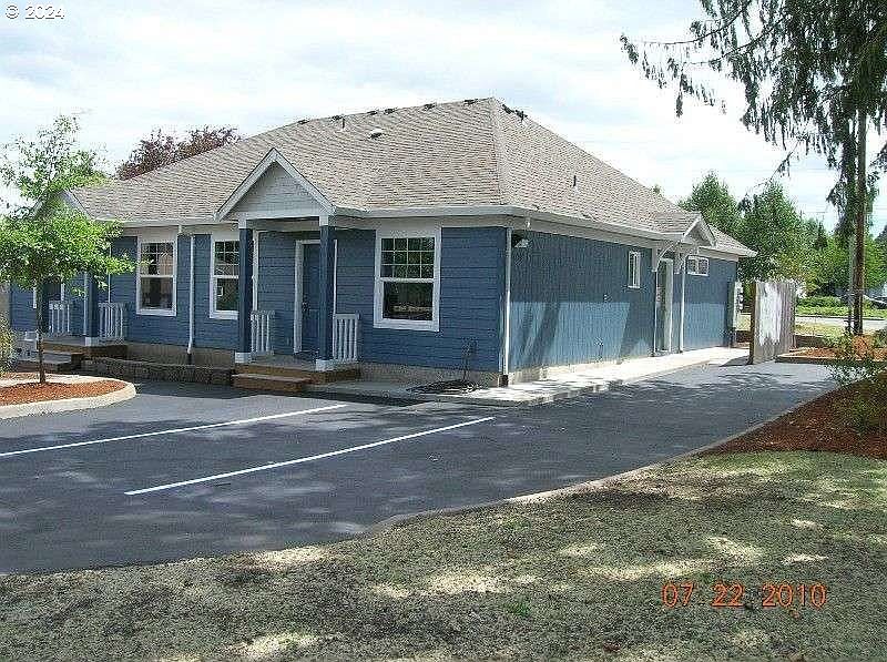 1104 SW Brockwood Ave, Mcminnville, OR 97128 MLS 24003085 Zillow