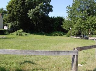 100 Smith St, Peekskill, NY 10566