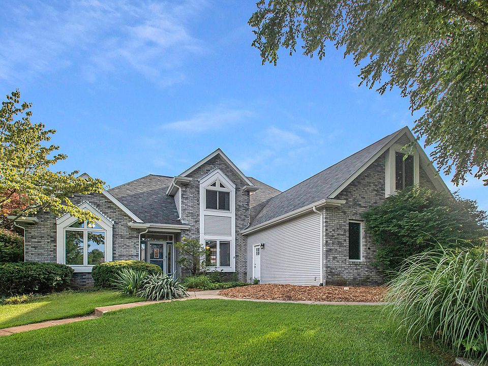 1st image of 15750 Clarendon Hills Dr