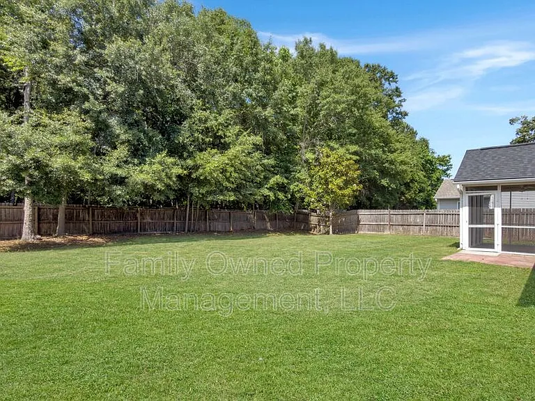 5208 Copley Cir — Photo 29