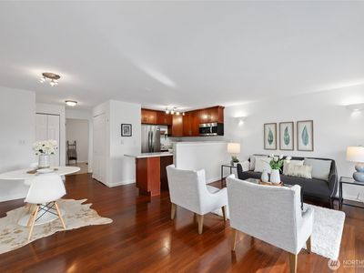 601 14th Avenue E #303, Seattle, WA, 98112