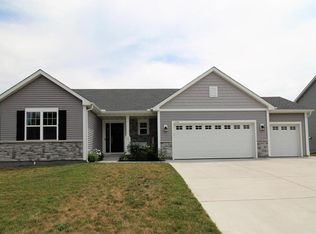 1329 Daisy Dr, West Bend, WI 53090