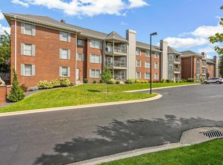 5200 N Knoxville Ave APT 101N, Peoria, IL 61614