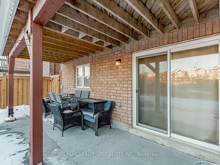 84 Tysonville Cir — Photo 2