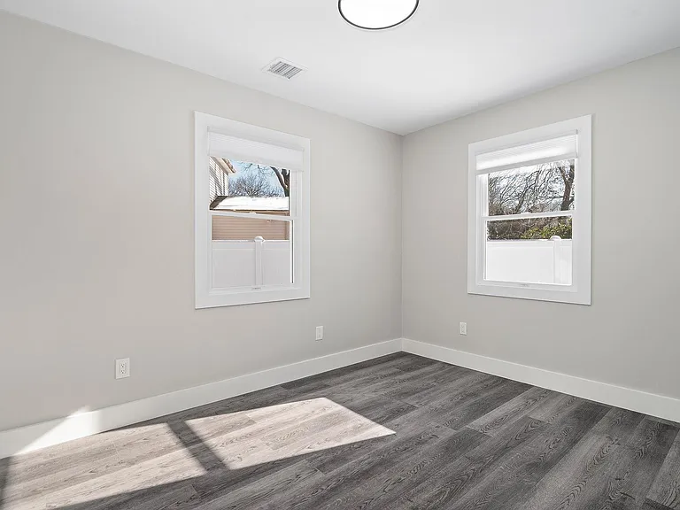 25 Lorraine Ct #1 — Photo 9
