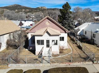 316 Uracca Ave, Raton, NM 87740